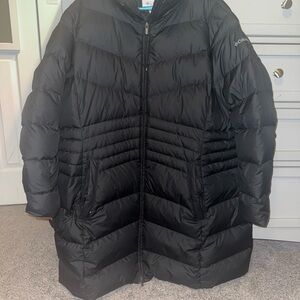 Columbia Women's Midnight Black Puffer Coat